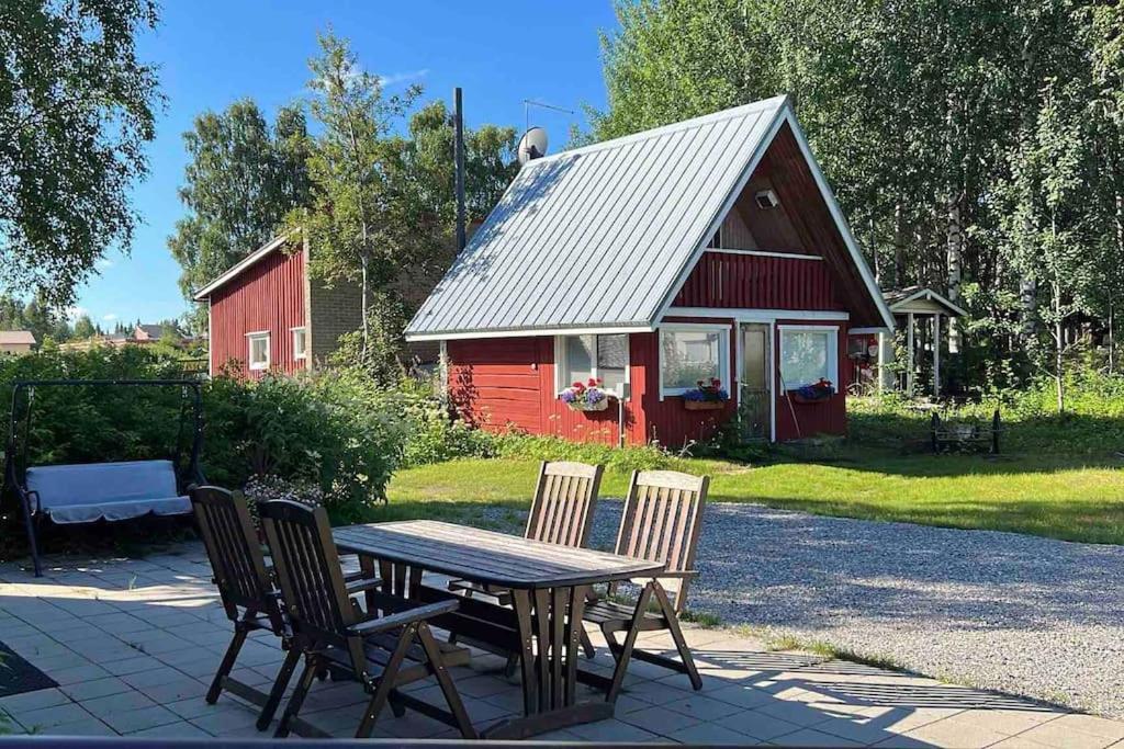 Adorable 1-Bedroom Cottage/Guesthouse In Kittilae Exterior photo