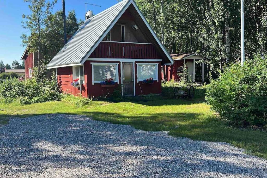 Adorable 1-Bedroom Cottage/Guesthouse In Kittilae Exterior photo